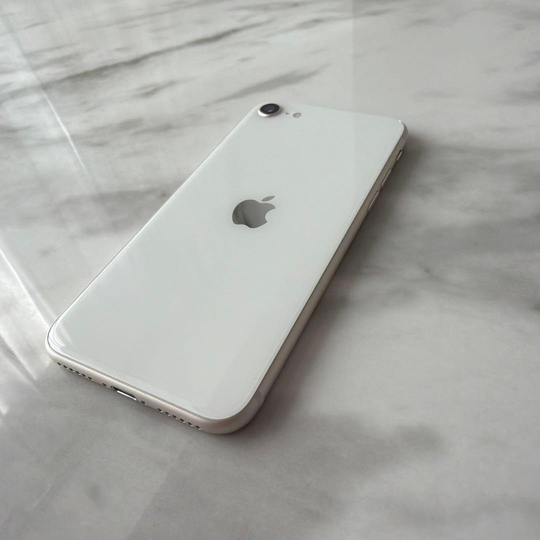 本体のみ　iPhone SE（第3世代）128GB スターライト