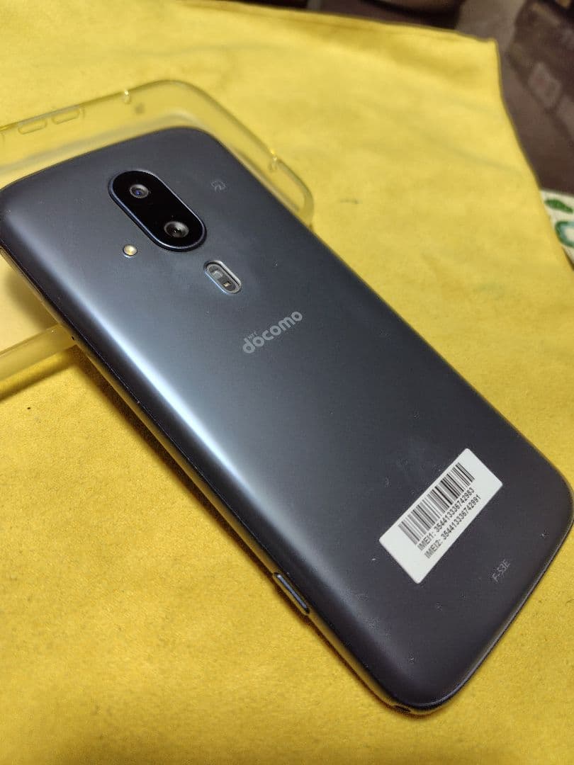 docomo F-53E　美品　ネイビー らくらくスマートフォン