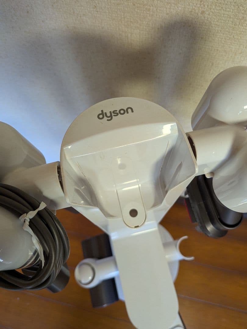 093A　63分 ダイソン　コードレス　掃除機　SV12　フロアドック　動作保証