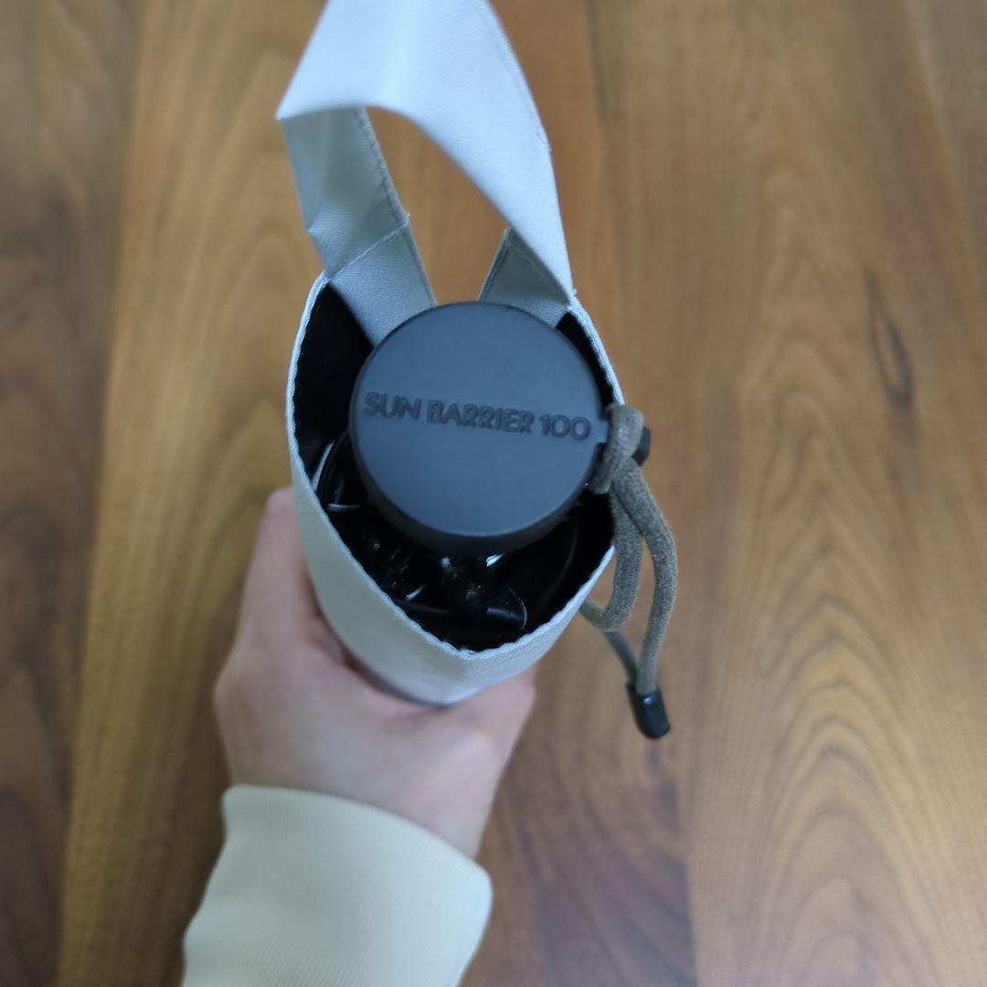 サンバリア100 折りたたみ日傘　２段折 コンパクト / 無地 ホワイト