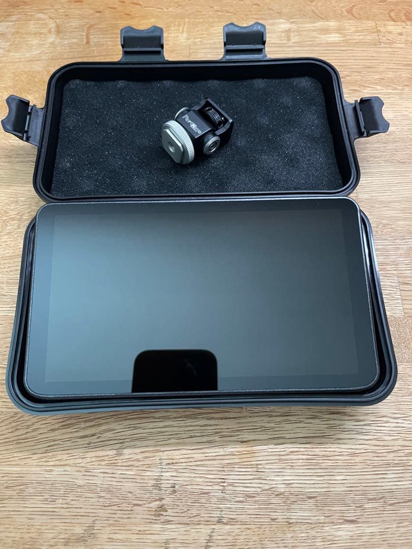 Portkeys LH7P FX3 Blackmagic SHINOBIモニター