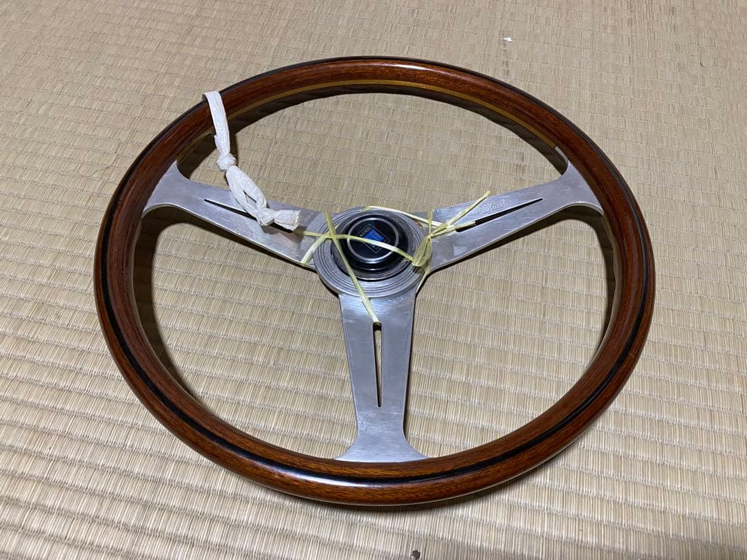 【希少】ナルディ NARDI 38パイ ステアリング ウッド クラシック