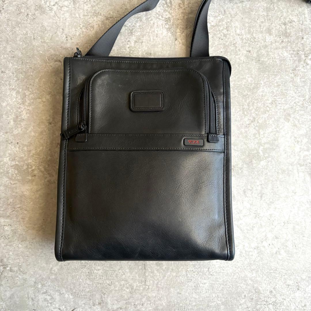 【reoncoco様】TUMI レザー ショルダーバッグ クロスボディ