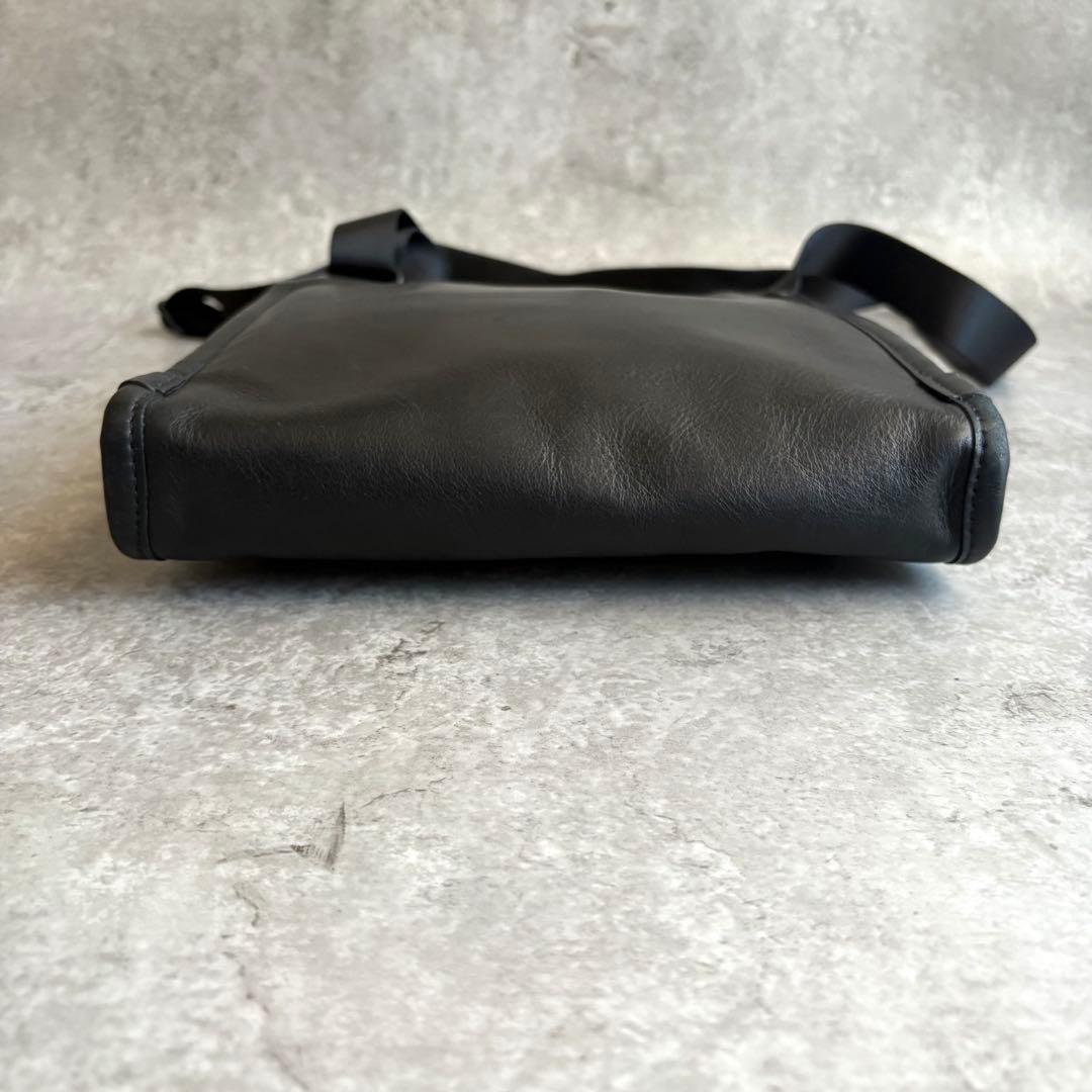 【reoncoco様】TUMI レザー ショルダーバッグ クロスボディ