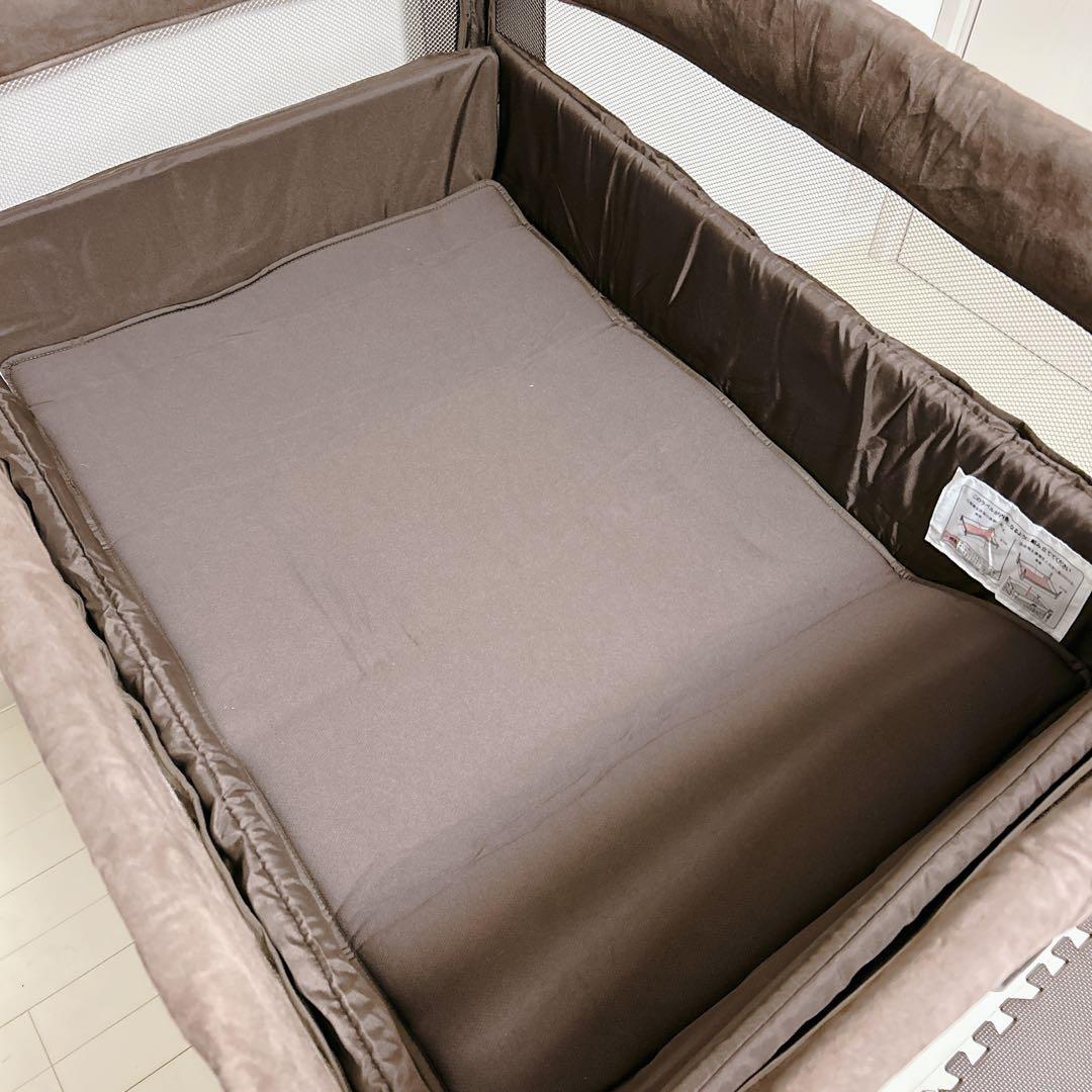 【美品】Aprica アップリカ ココネルエアープラス　ブラウン　ベビーベッド