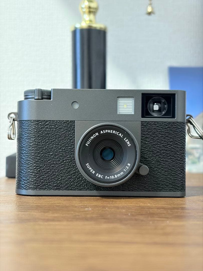 ※付属品なし　富士フイルム　x half (x-hf1)チャコールグレー