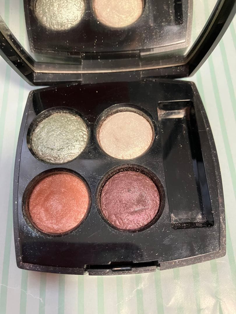 CHANELアイシャドウ 4色パレットのまとめ売り7点セット