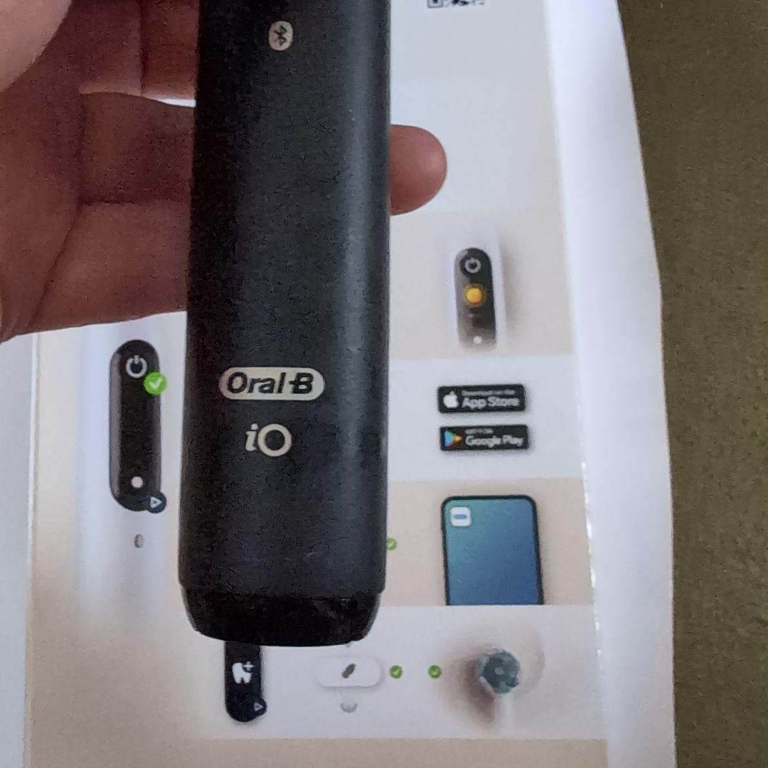 Oral−B IOM72J22BDBK-W BLACK　専用替ブラシつき