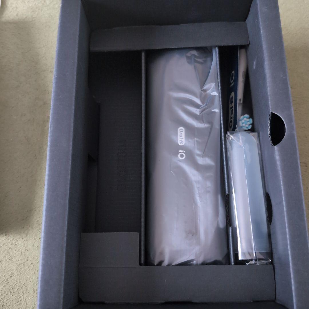 Oral−B IOM72J22BDBK-W BLACK　専用替ブラシつき