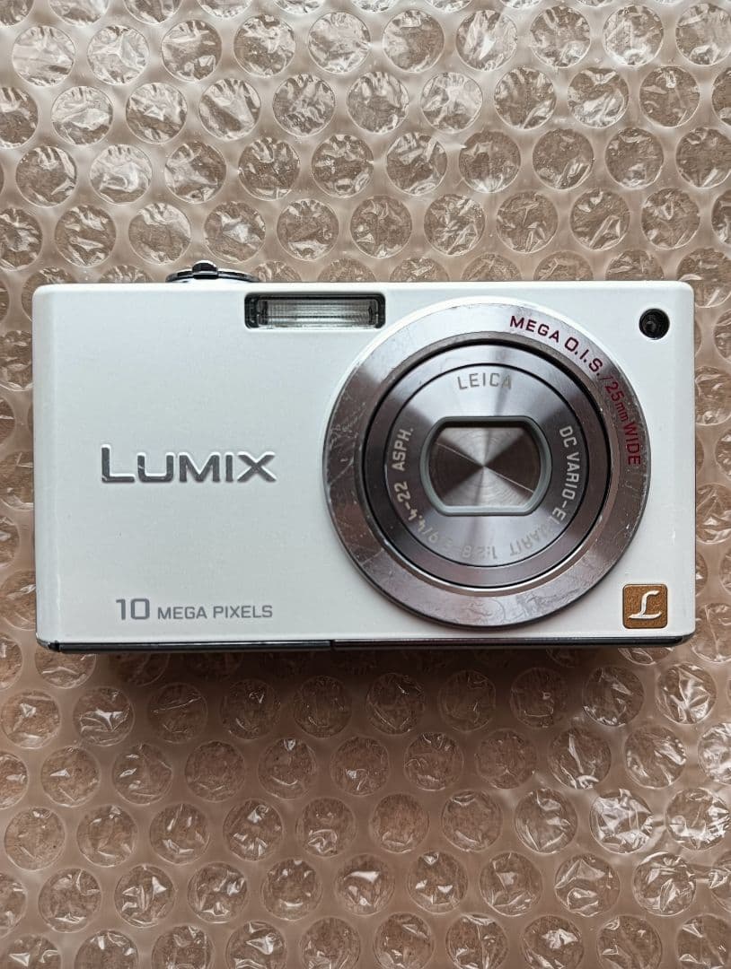 Panasonic　LUMIX　DMC-FX37　ホワイト