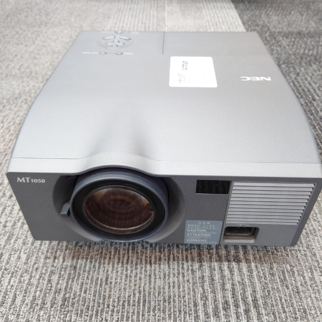 業務用NECプロジェクターMT1050J80型　キャリー他フル装備