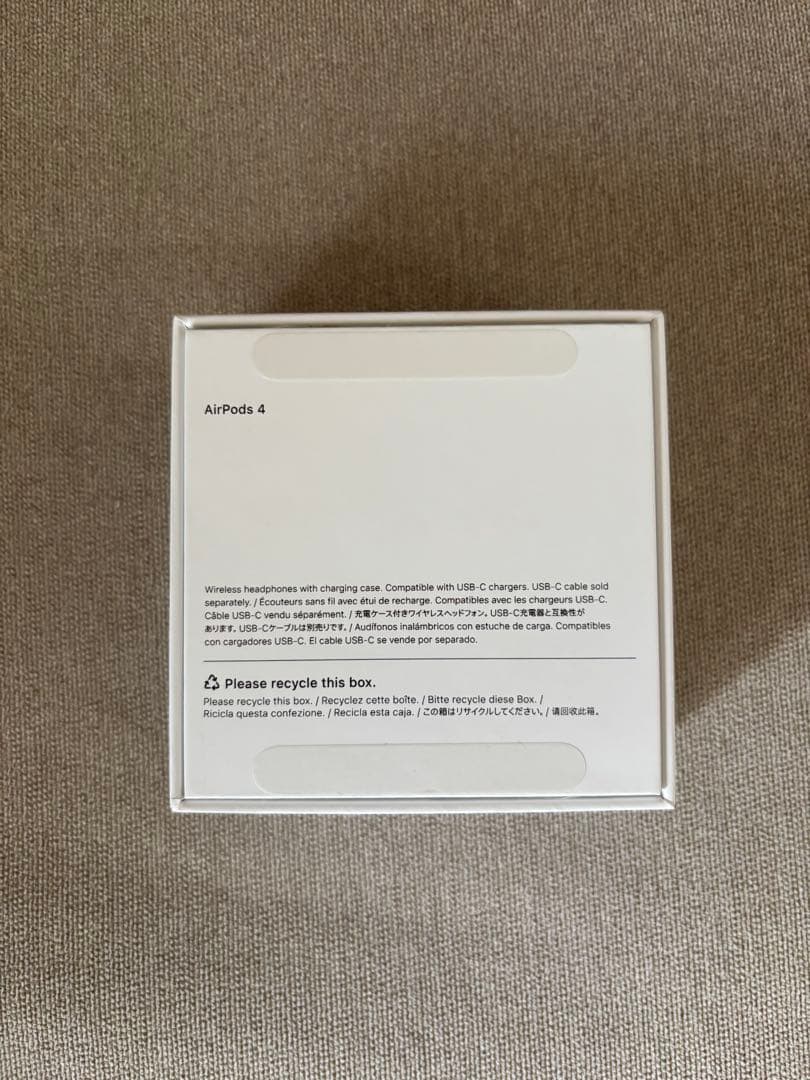 Apple AirPods 4 本体　アクティブノイズキャンセリングなし