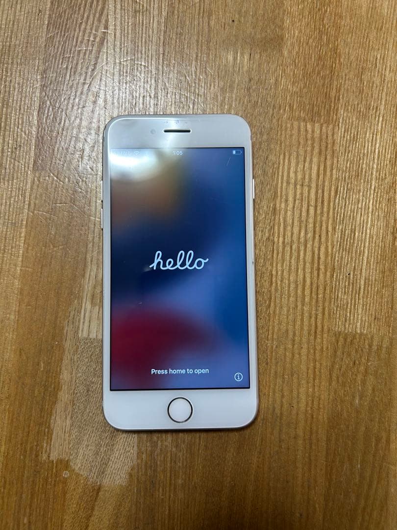 Apple iPhone ８シルバー 本体