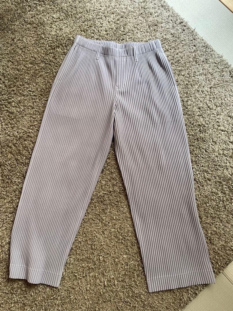 プリーツパンツ　オムプリッセイッセイミヤケ　薄いパープル　サイズ2