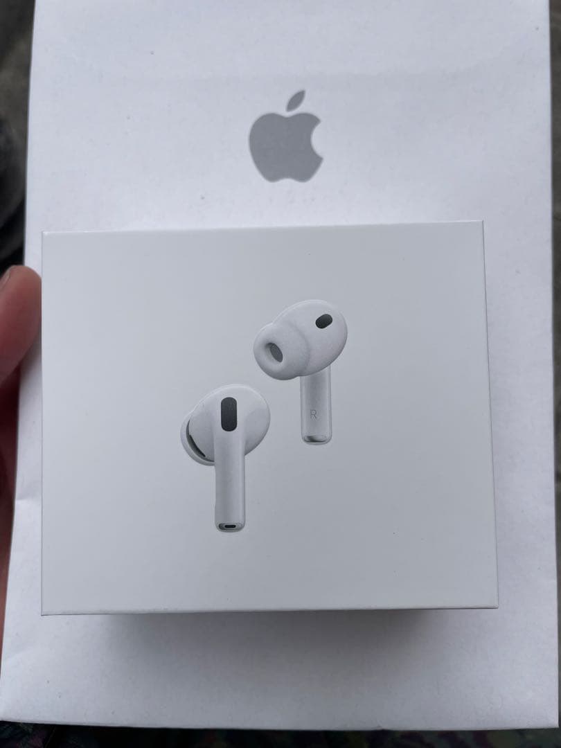 【新品未開封】　AirPods Pro 3 アップルストア心斎橋店で購入