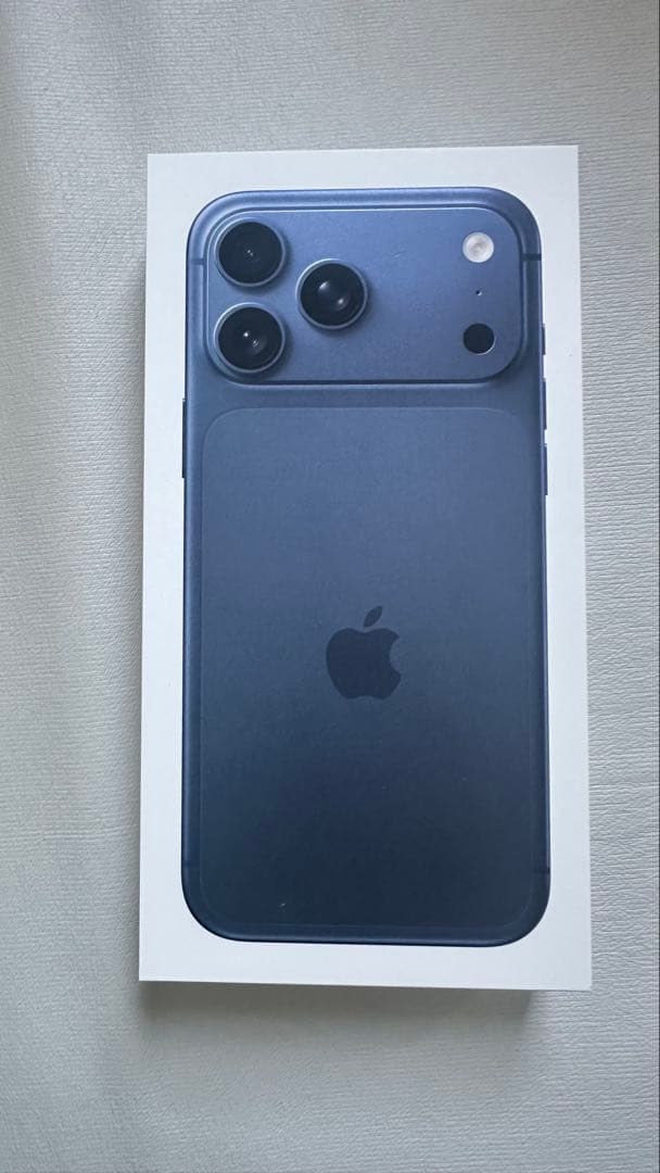 iPhone 17 Pro Max ディープブルー 本体