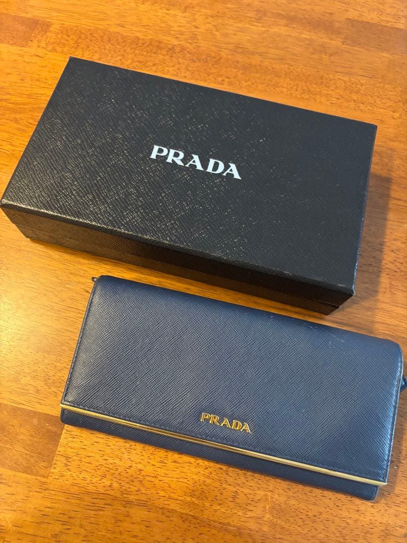 プラダ　長財布　サフィアーノ　ネイビー