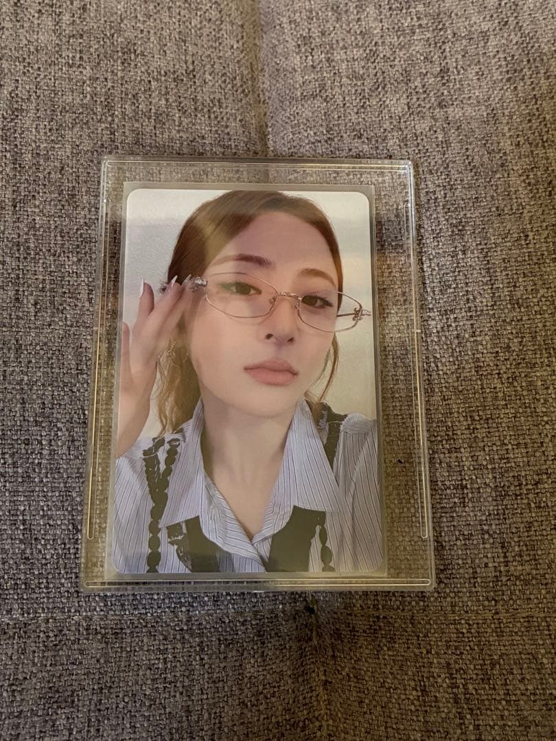 LESSERAFIM ユンジンファンレターお渡し会トレカ