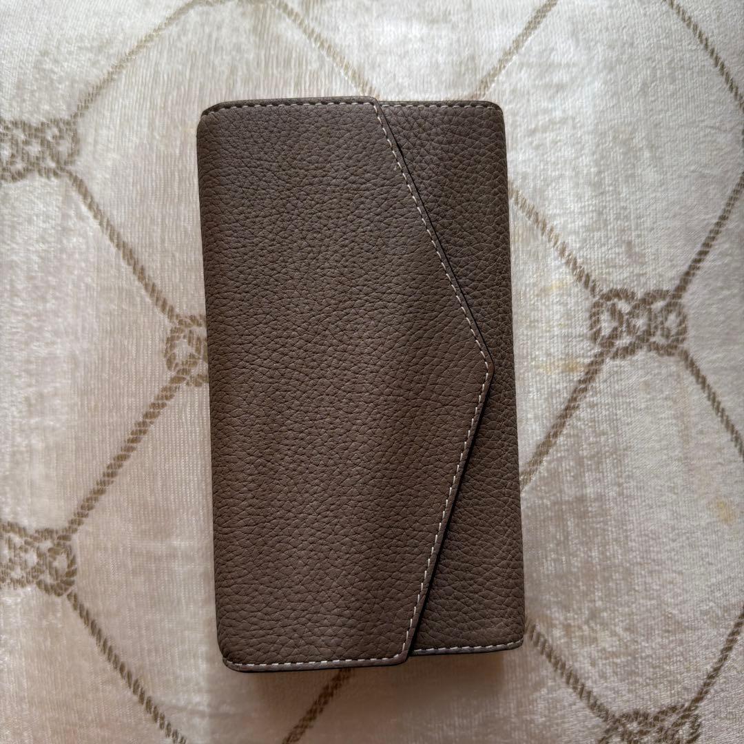 ボナベンチュラ　iphone14pro 鏡付き　カードケース付き