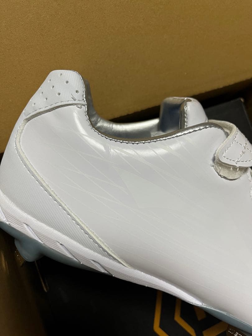 ZETT ゼット スパイク 金属 27白 ウイニングロード 野球