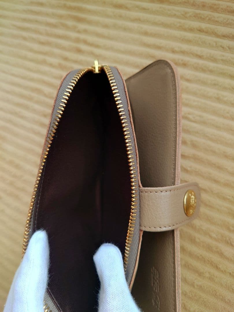 IL BISONTE イルビゾンテ レザー 二つ折り 長財布 美品 伊製