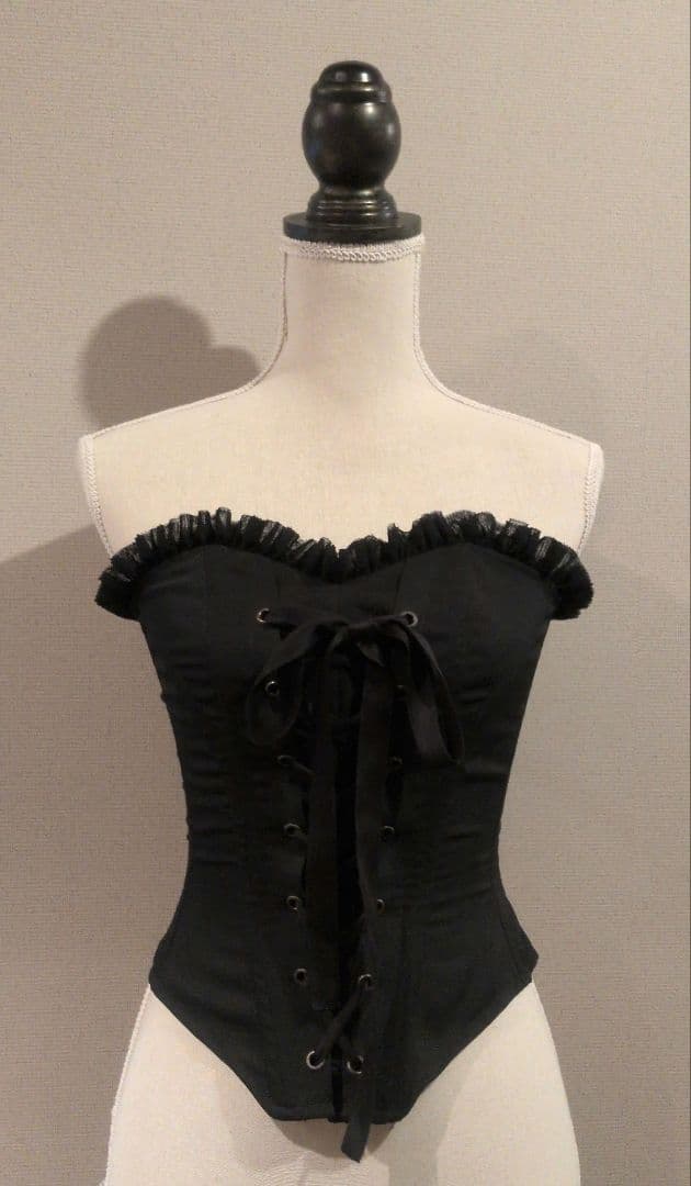 公*o様 Na+H コルセット