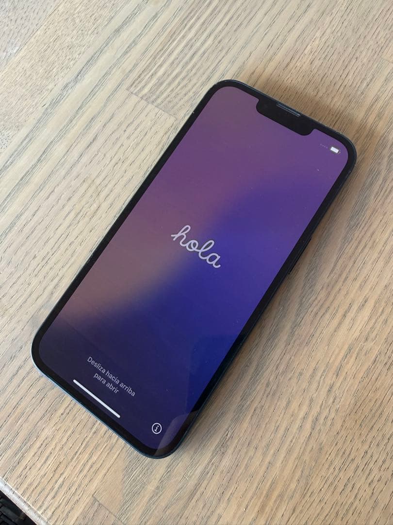 海外版 iPhone 13 128GB 中古　バッテリー100%