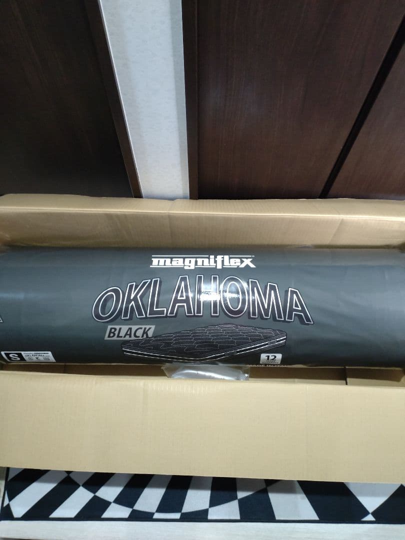 マニフレックスオクラホマシングルマットレス！ブラック新品未使用大幅値下げしました