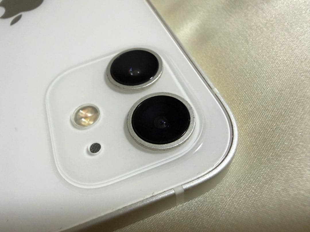 iPhone12 本体 64GB 本体 ホワイト 充電器付き