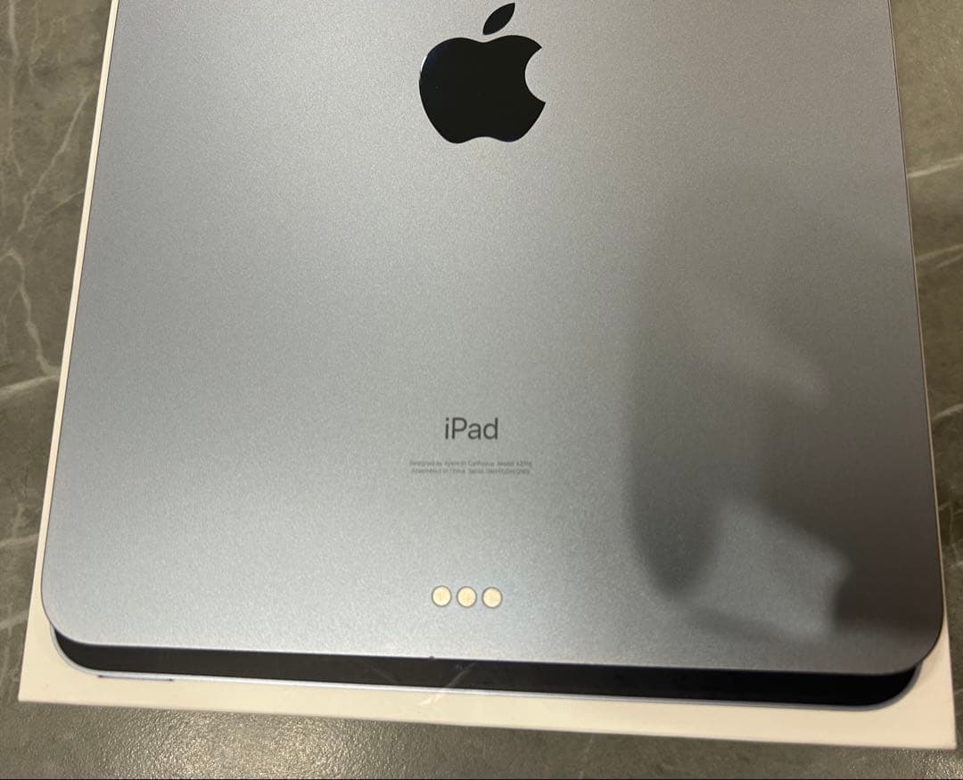 Apple iPad Air (第4世代) スカイブルー 本体