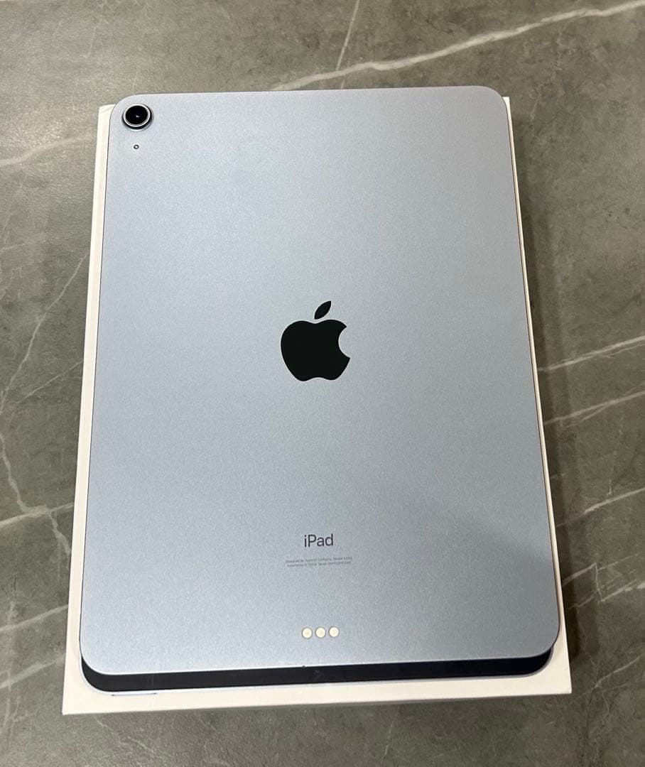 Apple iPad Air (第4世代) スカイブルー 本体