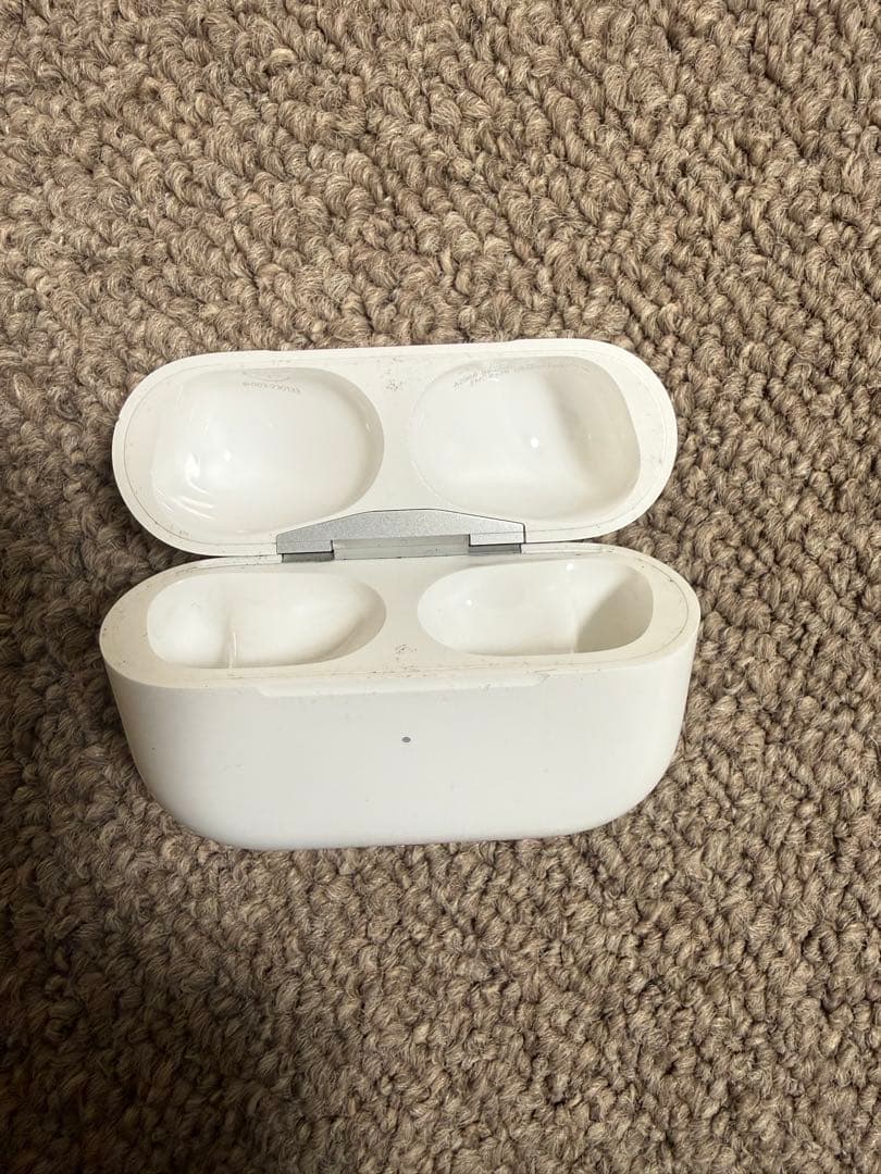 AirPods Pro 本体 充電ケース付き