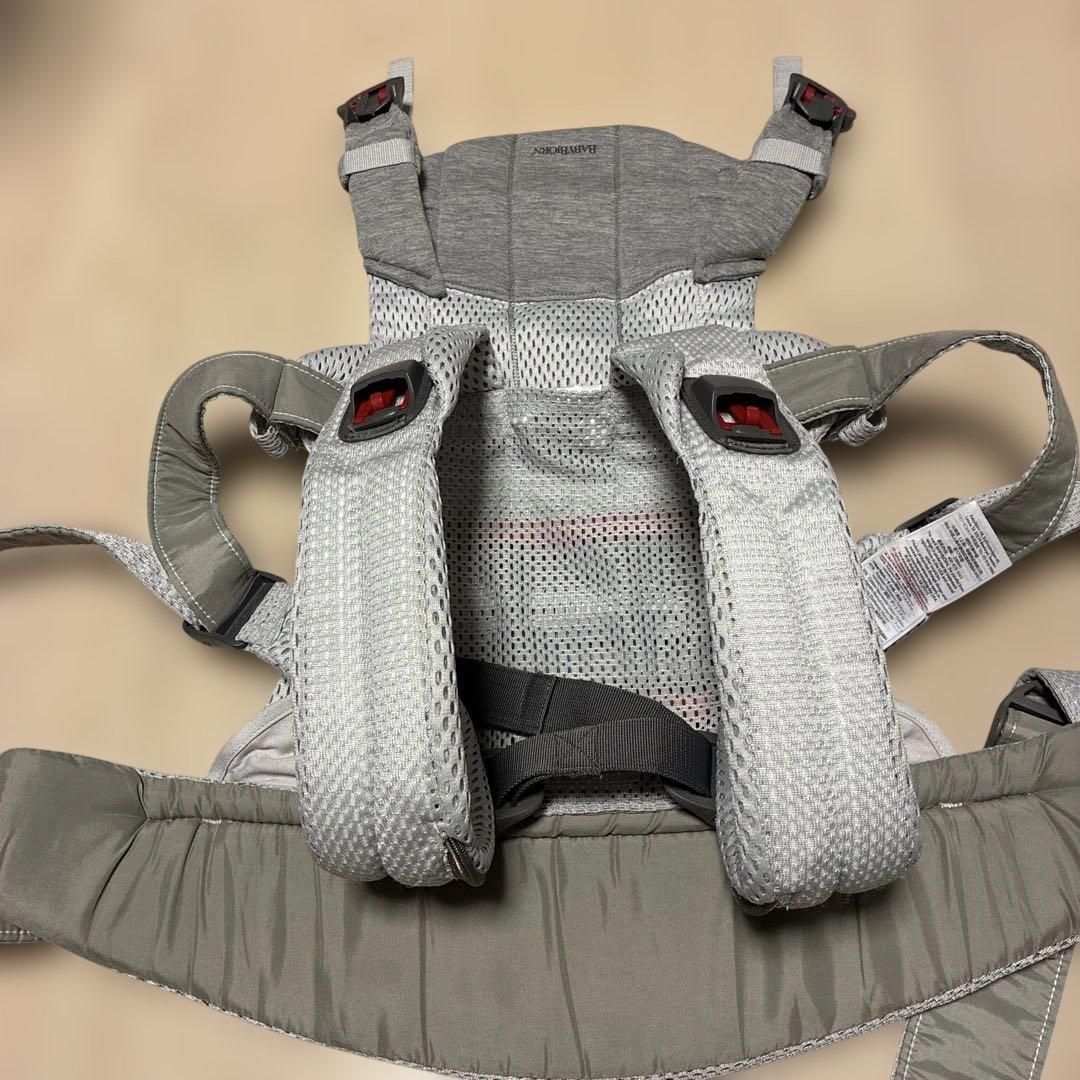 美品！BABYBJÖRN 抱っこ紐 ベビービョルン　ハーモニー　シルバー