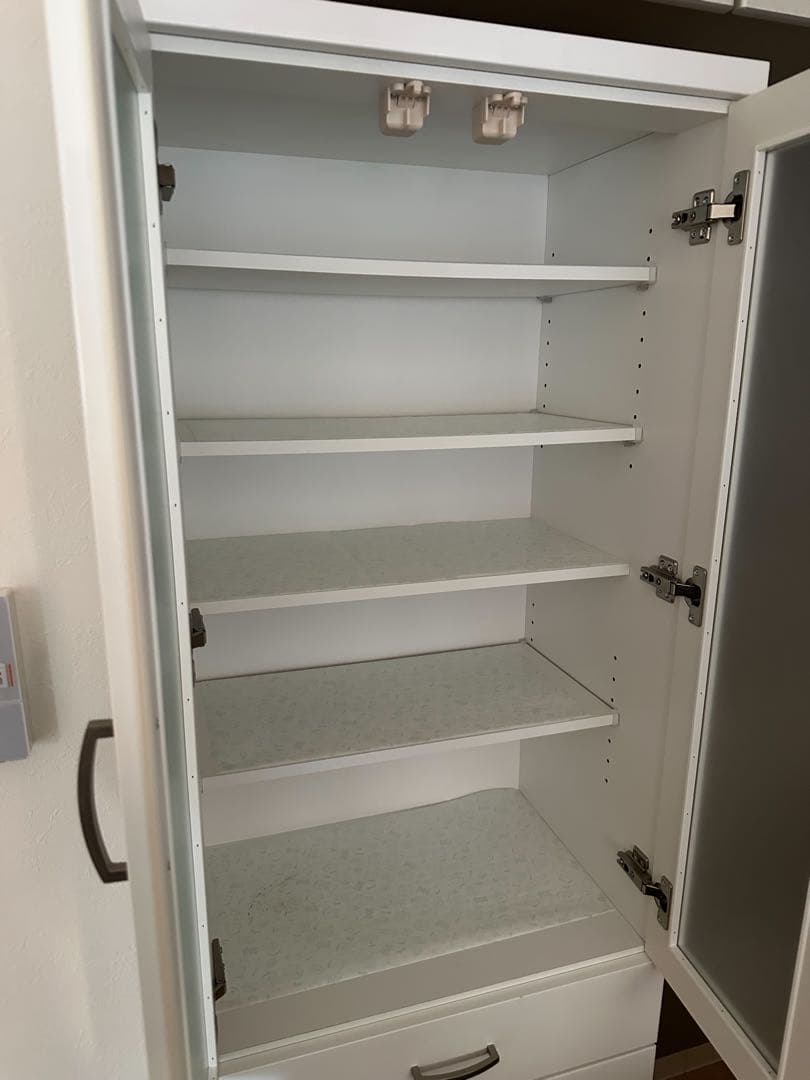 ニトリ ホワイト ガラス扉 食器棚 178cm