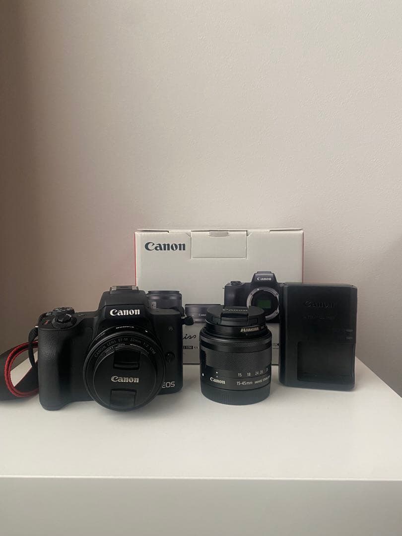 Canon EOS Kiss M ミラーレス一眼セット