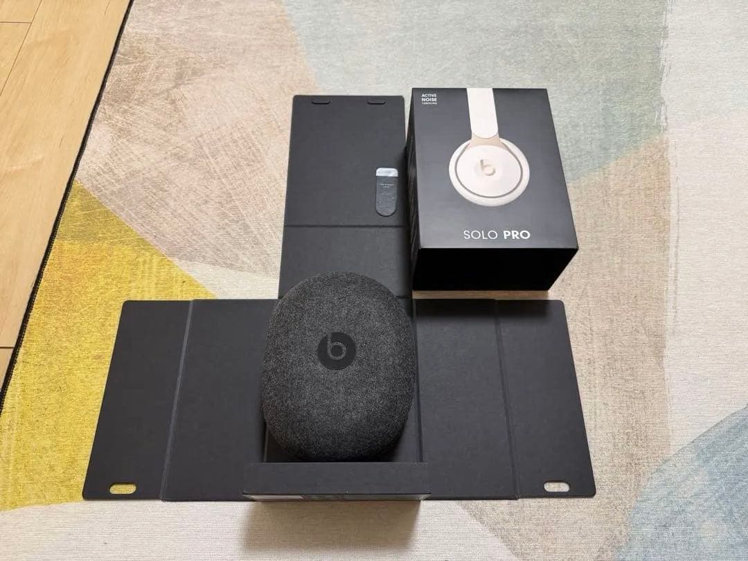 Beats Solo Pro ワイヤレスヘッドホン ホワイト 美品