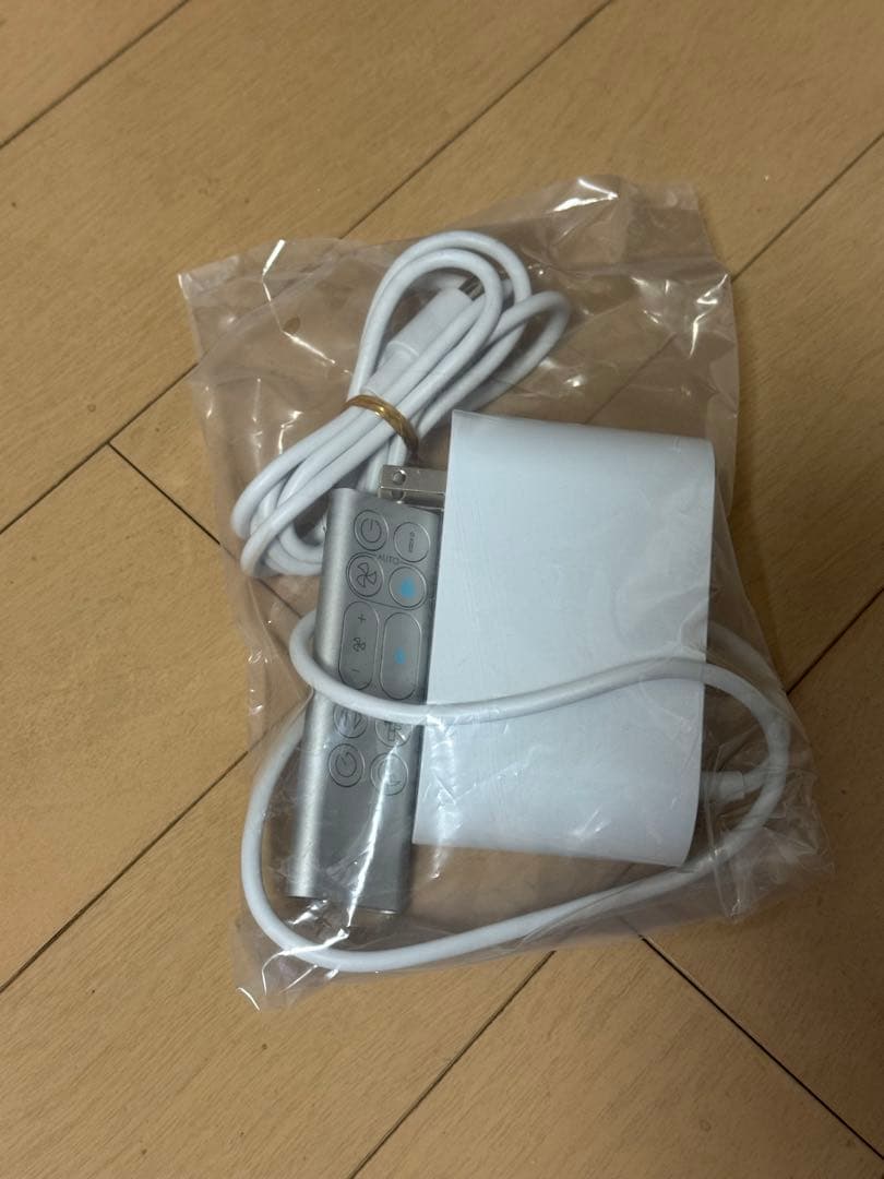 ほぼ新品！ダイソン 加湿空気清浄機 PH03WS 動作確認のみ 24年製