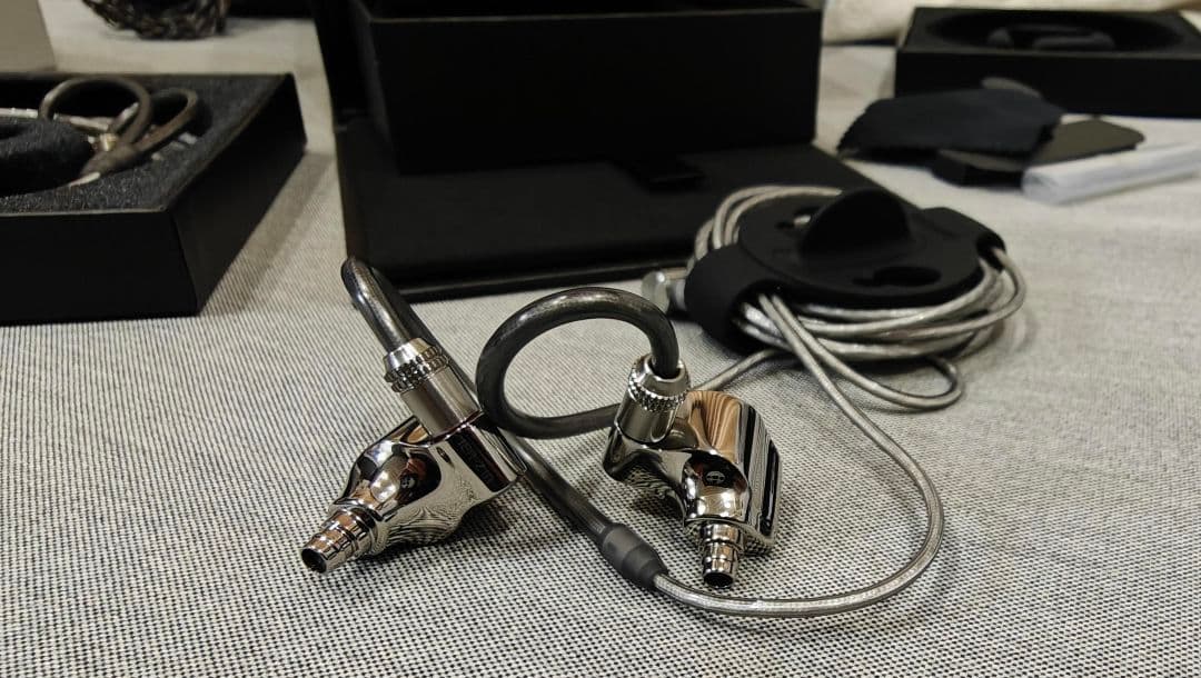 SONY IER-Z1R 有線 イヤホン ハイブリッド ステレオヘッドホン