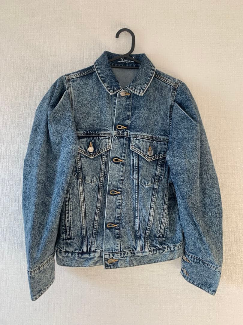 holiday ホリディ　パフスリーブ デニムジャケット