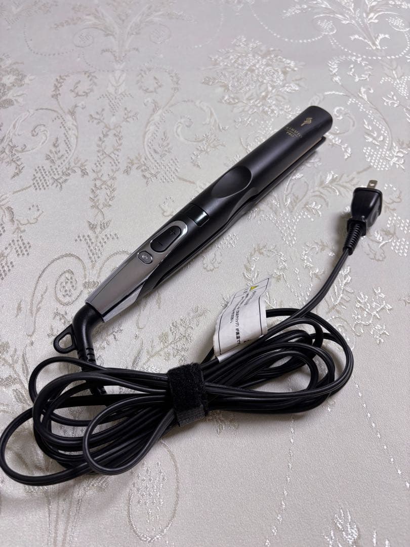 美品即購入可　KINUJO PRO　ストレートアイロン　KP001