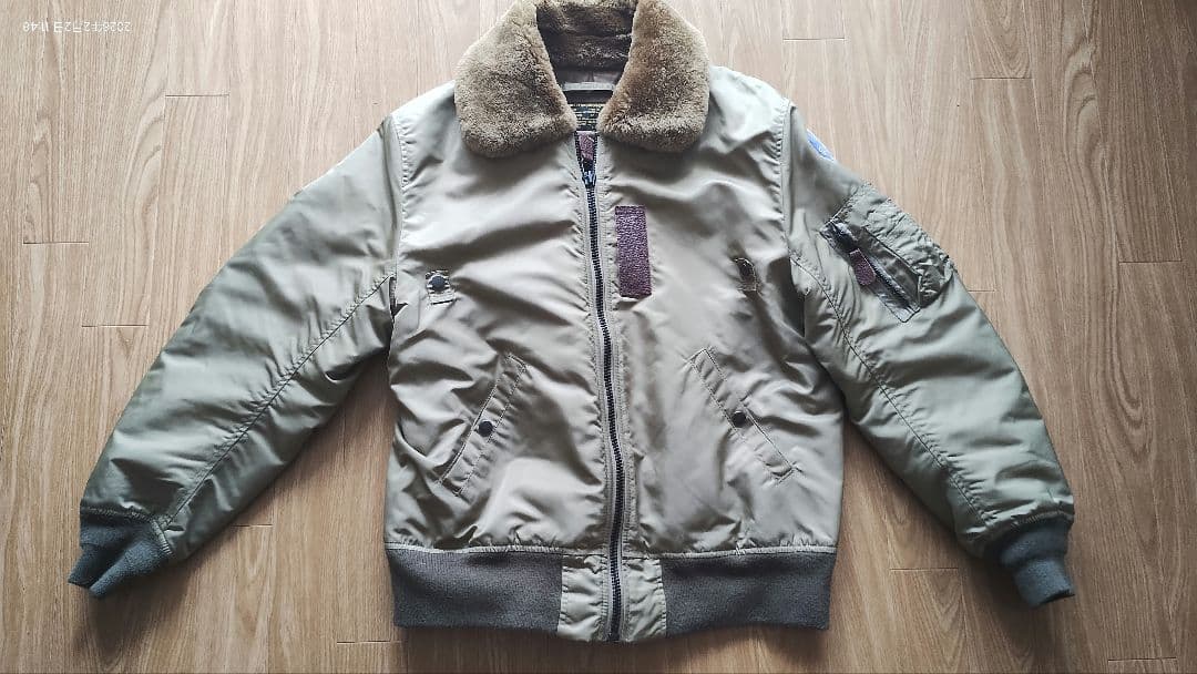 みつ　美品　WAIPER B-15B フライトジャケット 40サイズ