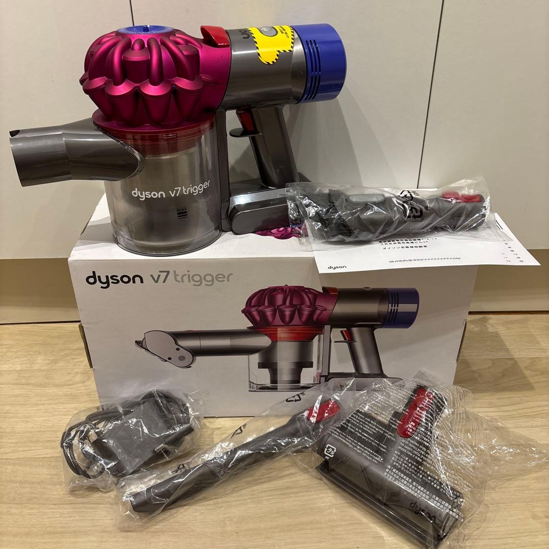 【動作品】Dyson V7 trigger ダイソン　美品
