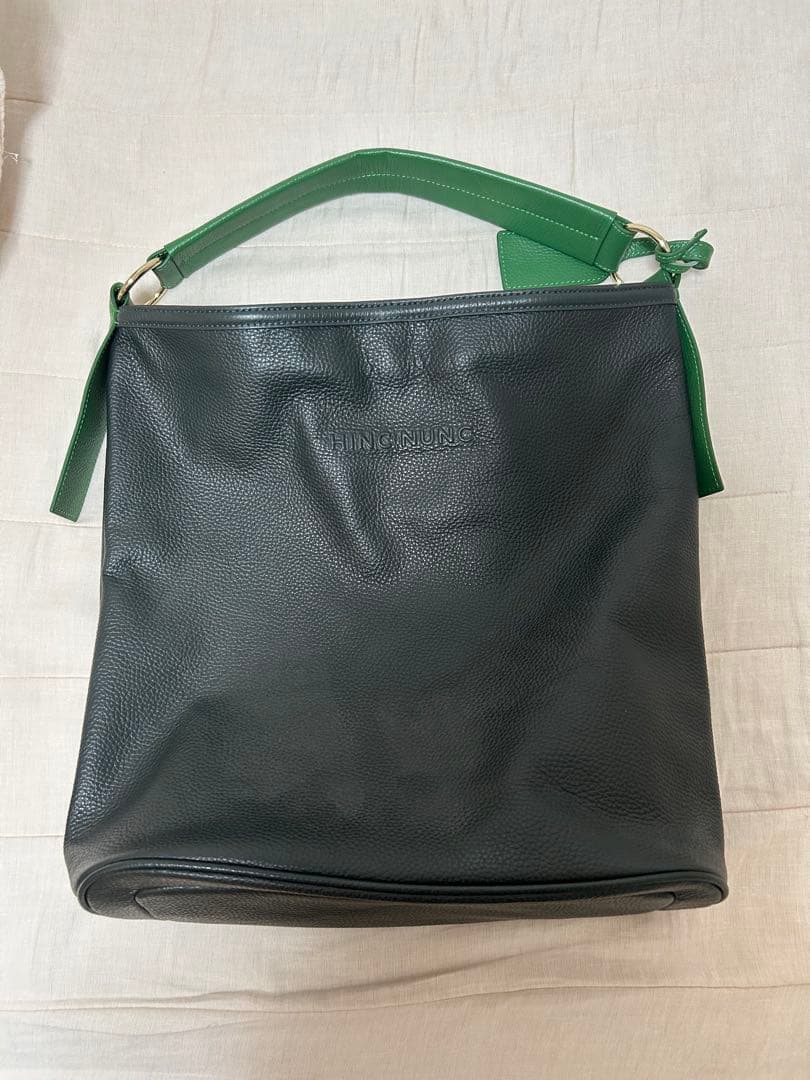 HINC NUNC ショルダーバッグ