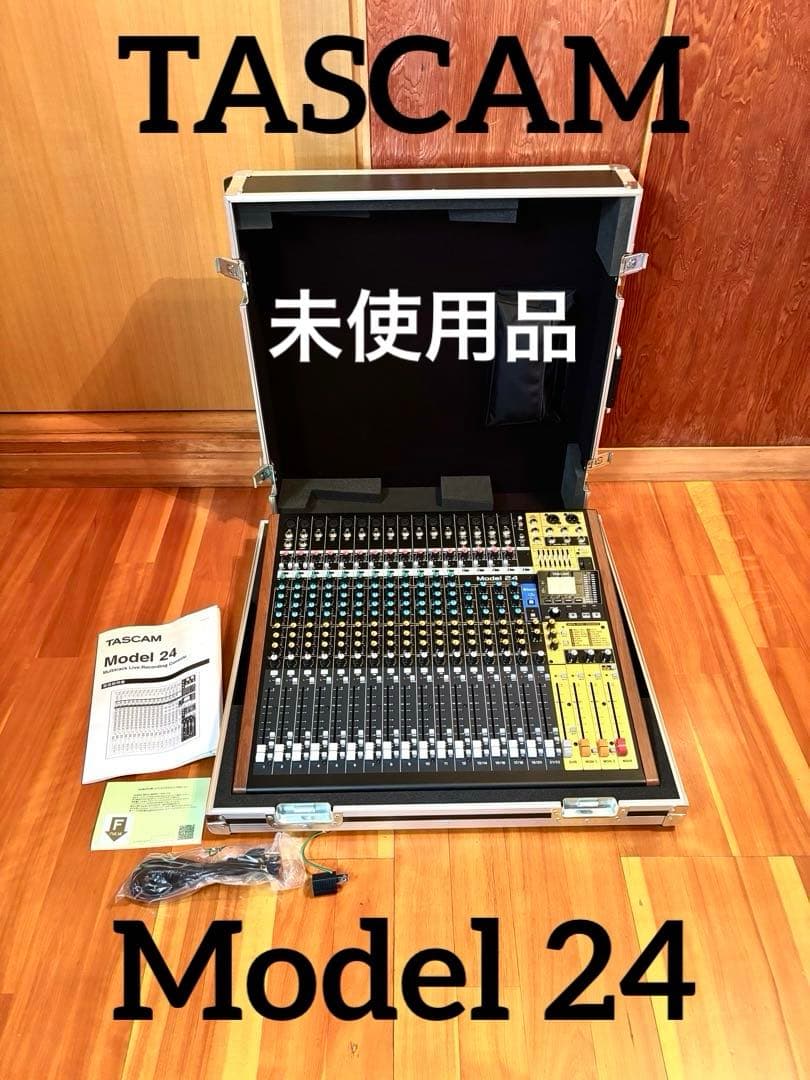 【未使用品】TASCAM ミキサー Model24 特注ハードケース付