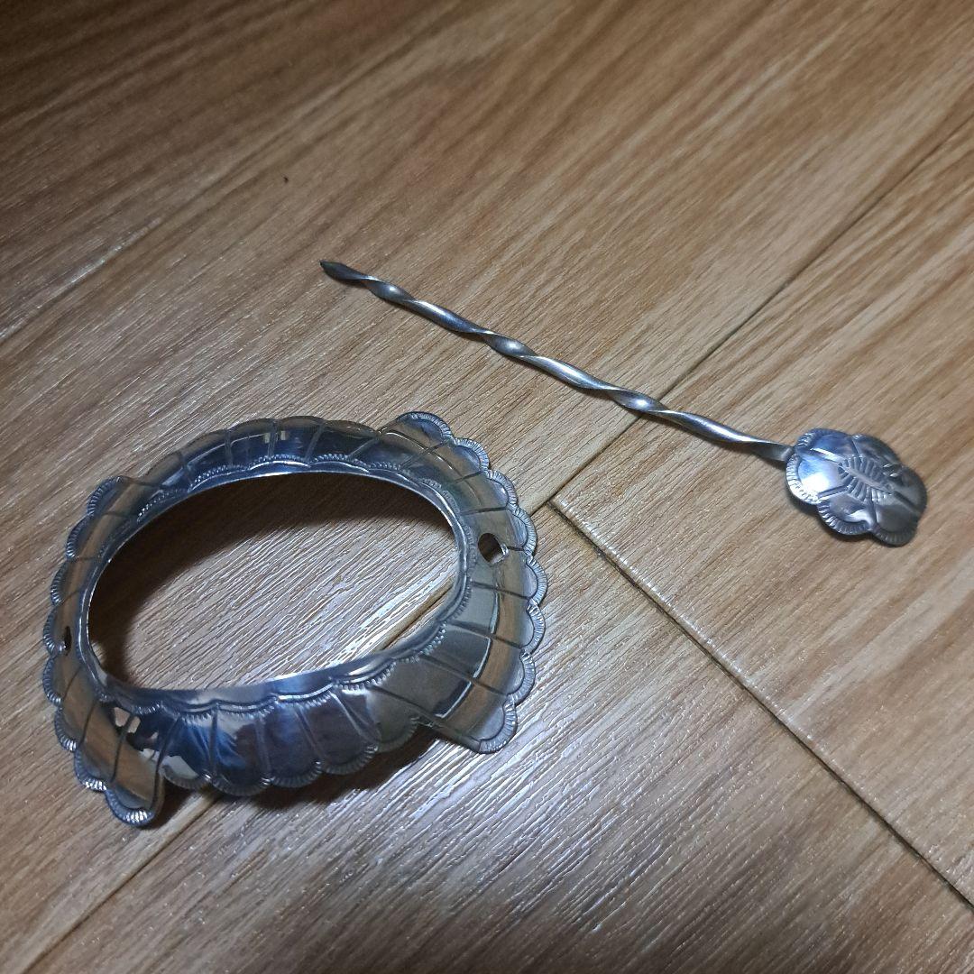 Navajo ナバホ族・スタンプワーク のかんざしタイプ インディアンジュエリー