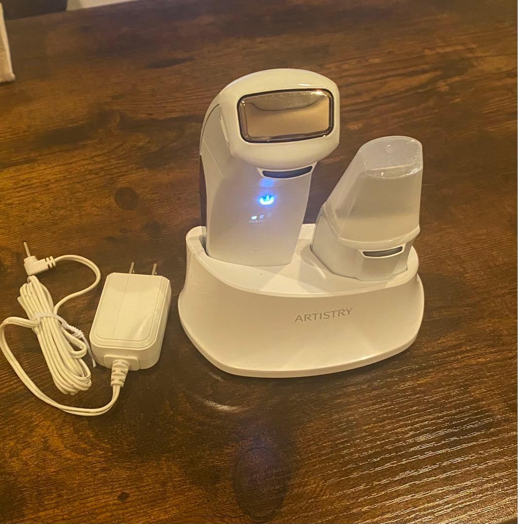 【最終値下げ】ARTISTRY ホームエステシャン美容器 充電スタンド付き