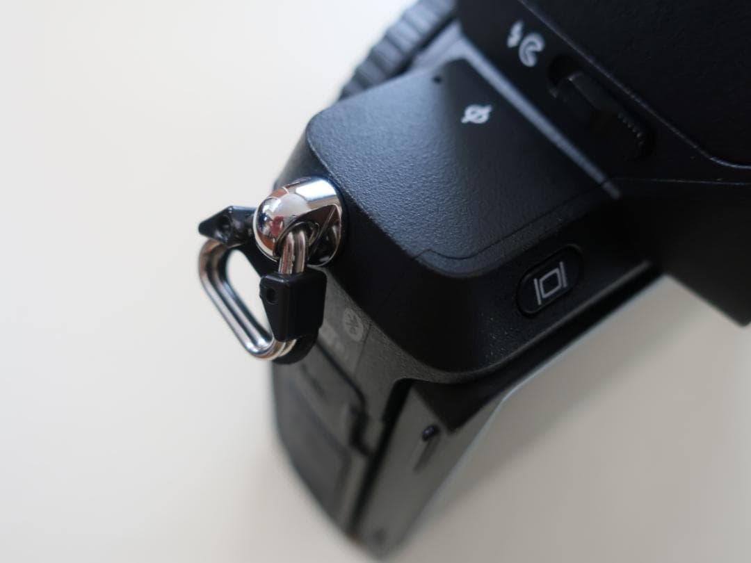 ニコン　Nikon Z50 ボディ　交渉OK　ショット数極少！　おまけつき