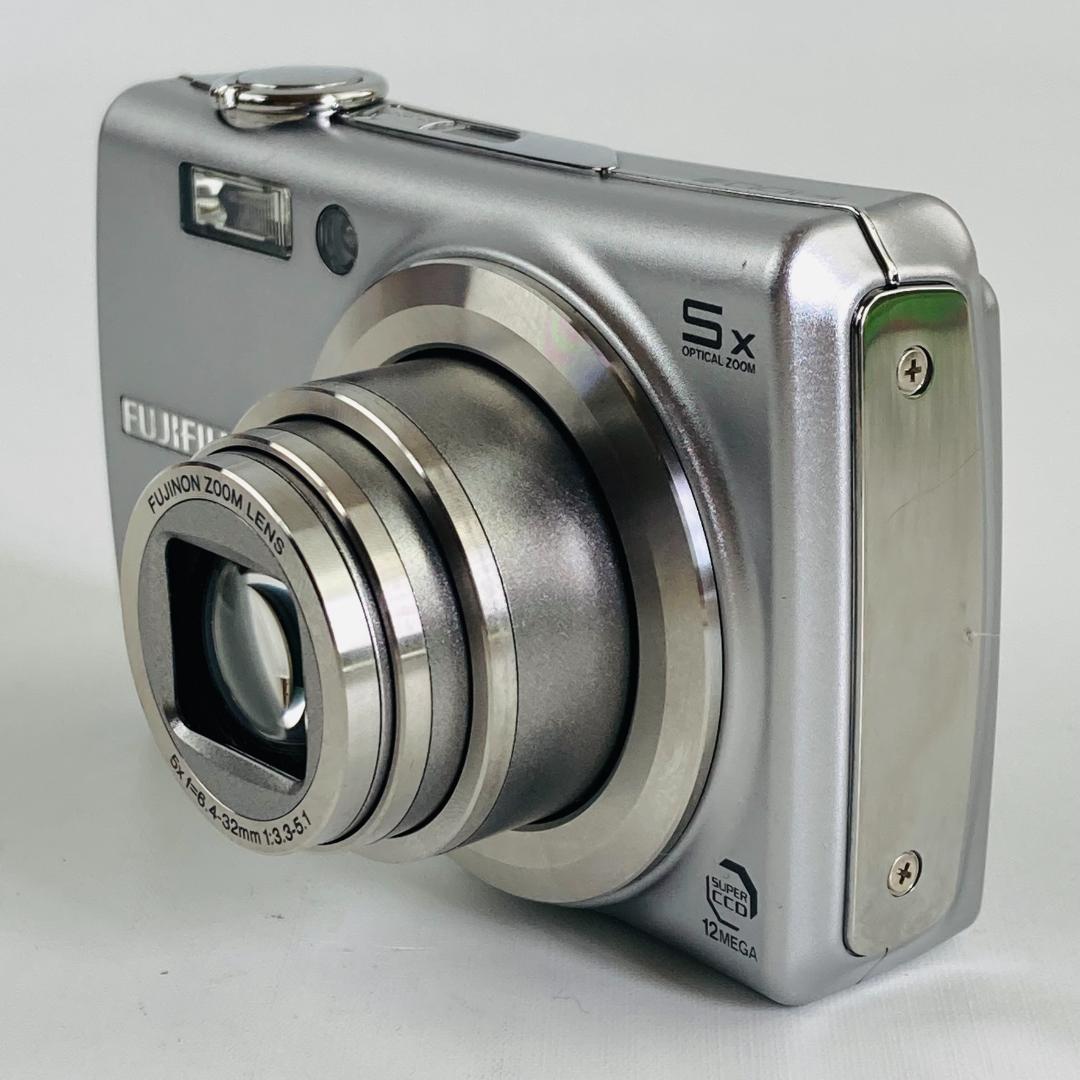 美品 FUJIFILM FinePix F100fd デジタルカメラ コンデジ