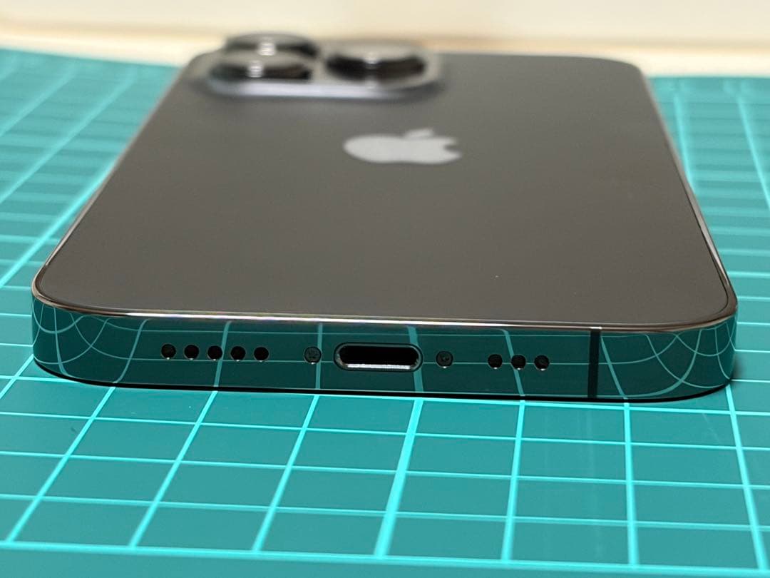 Apple iPhone 13 Pro グラファイト バッテリー残量84%