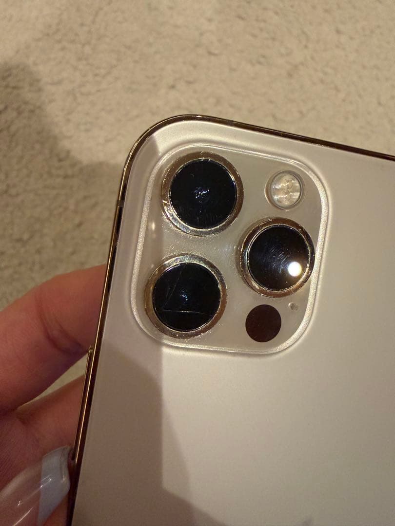 iPhone 12Pro 128GB本体 typeC-lightningコード付